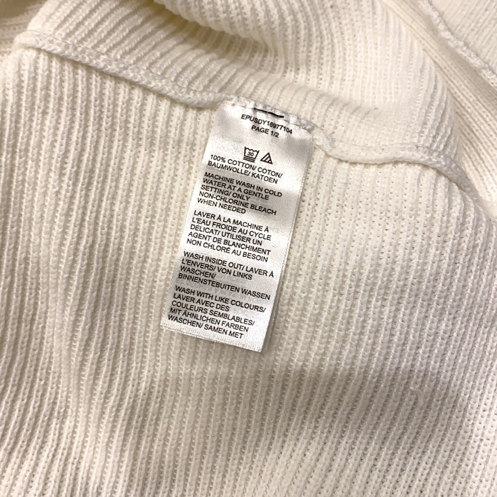 Sweater - Picture 4 of 4